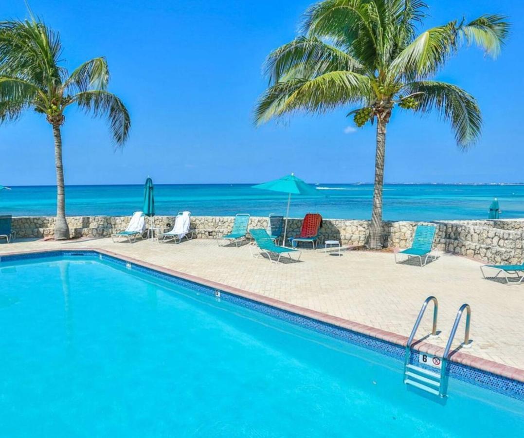 Beach Living At Plantation Village Blgs George Town Exteriör bild