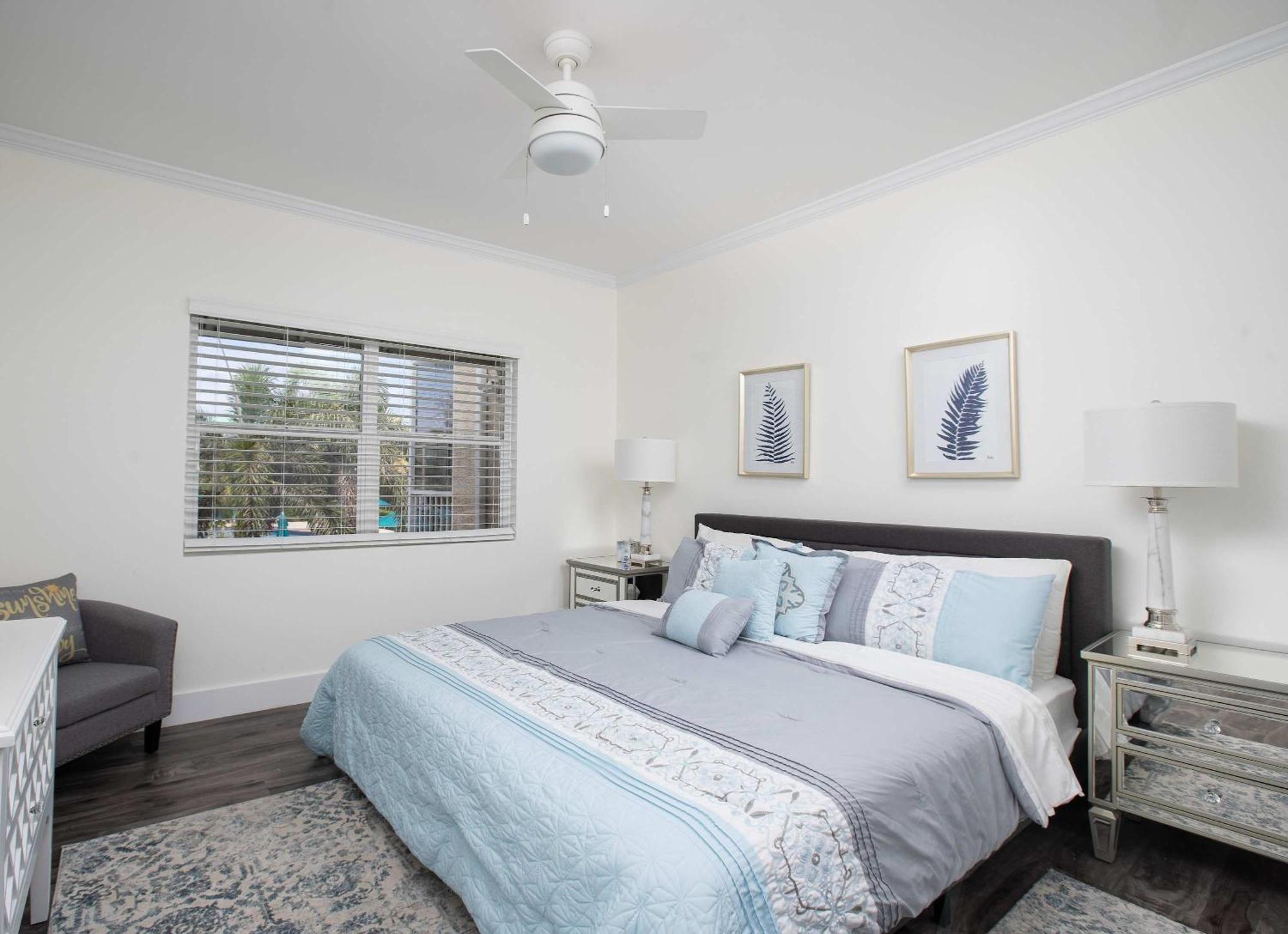 Beach Living At Plantation Village Blgs George Town Exteriör bild